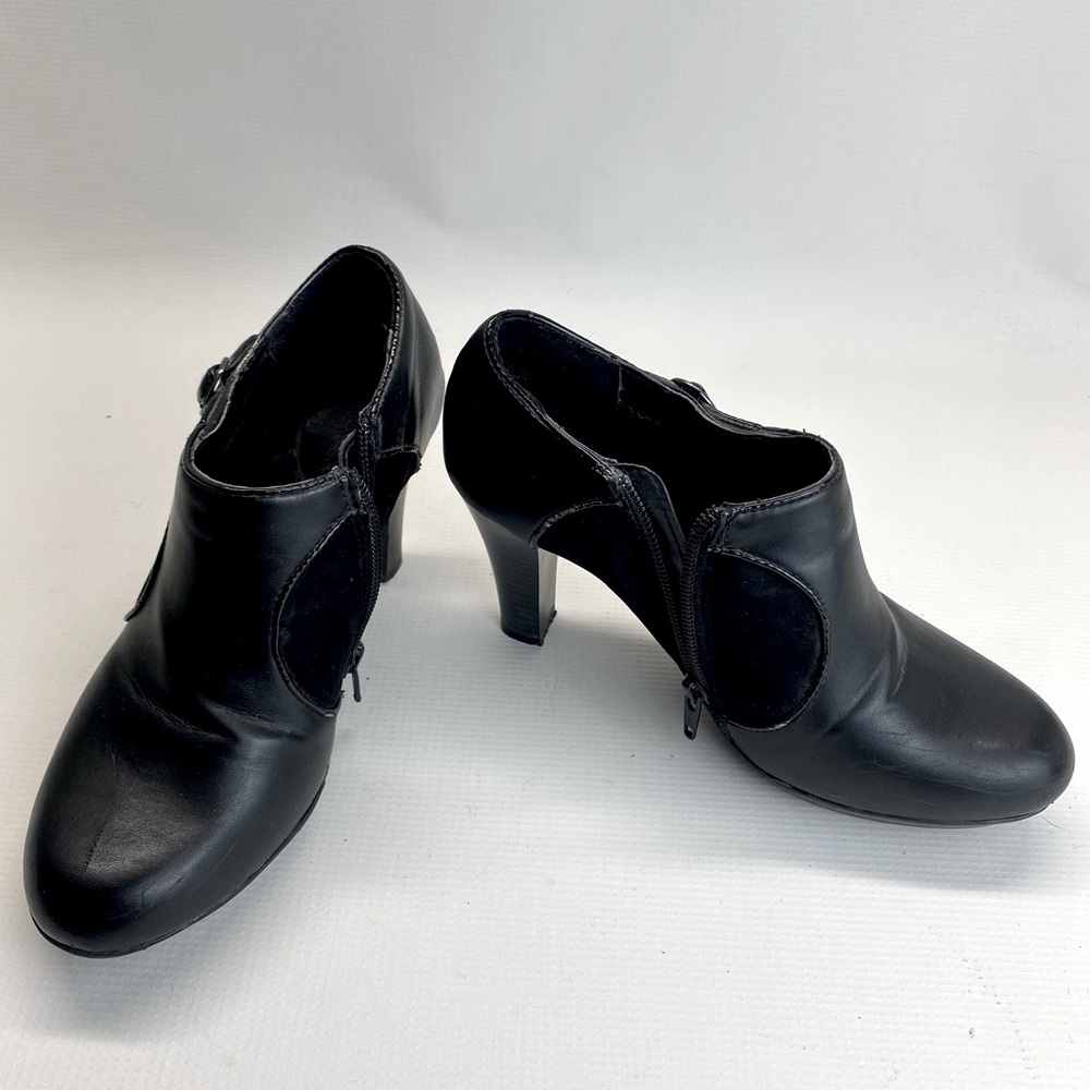 Black booties zip up ankle boots sz 6